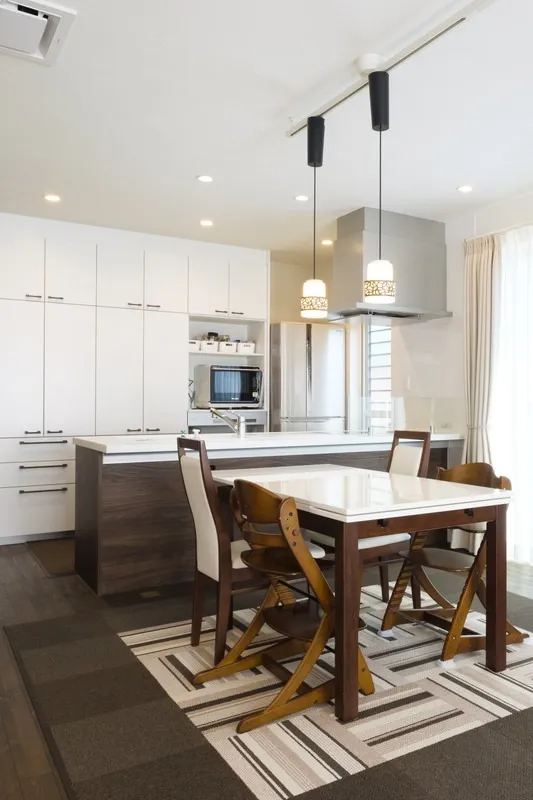 収納沢山！ペニンシュラ型対面キッチン