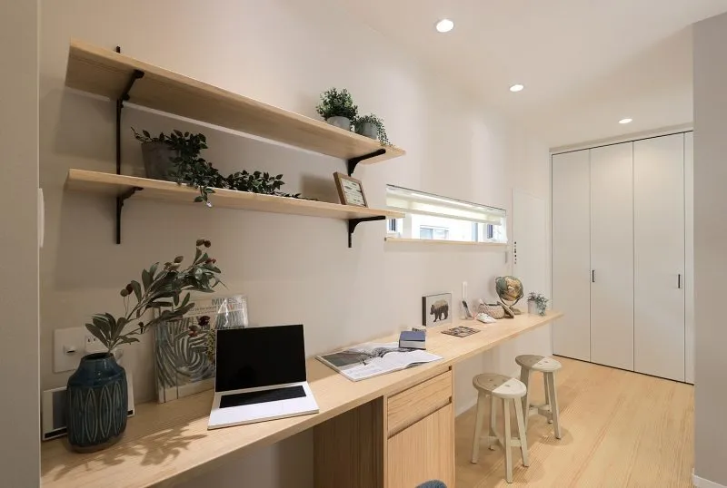 お子様と一緒に在宅勤務