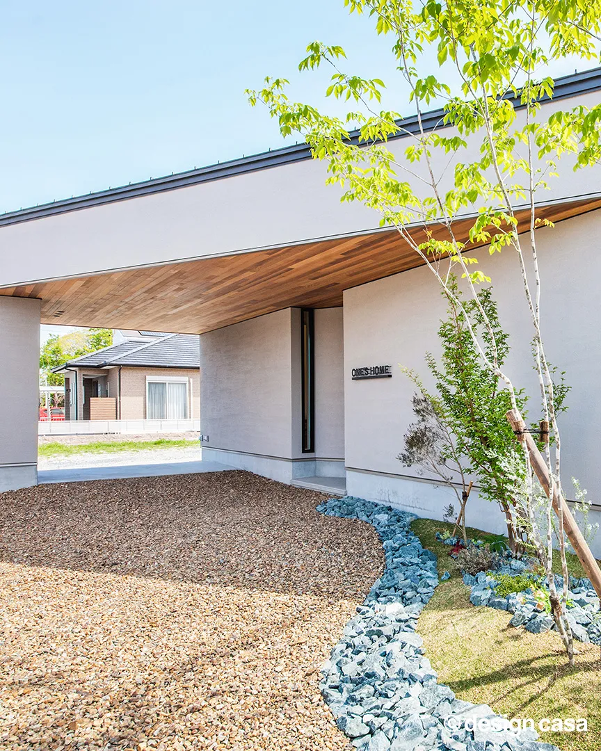 心を奪われる平屋のファサードデザインをご紹介します。