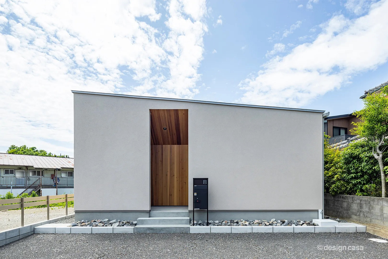 土間と中庭が暮らしを豊かにする平屋<br width=